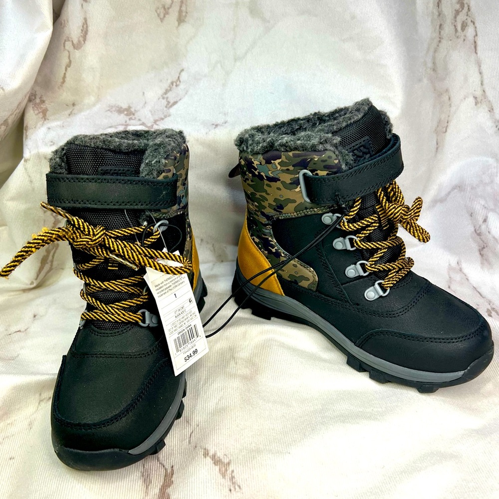 NWT all in motion waterproof snow or rain boots - Size 1